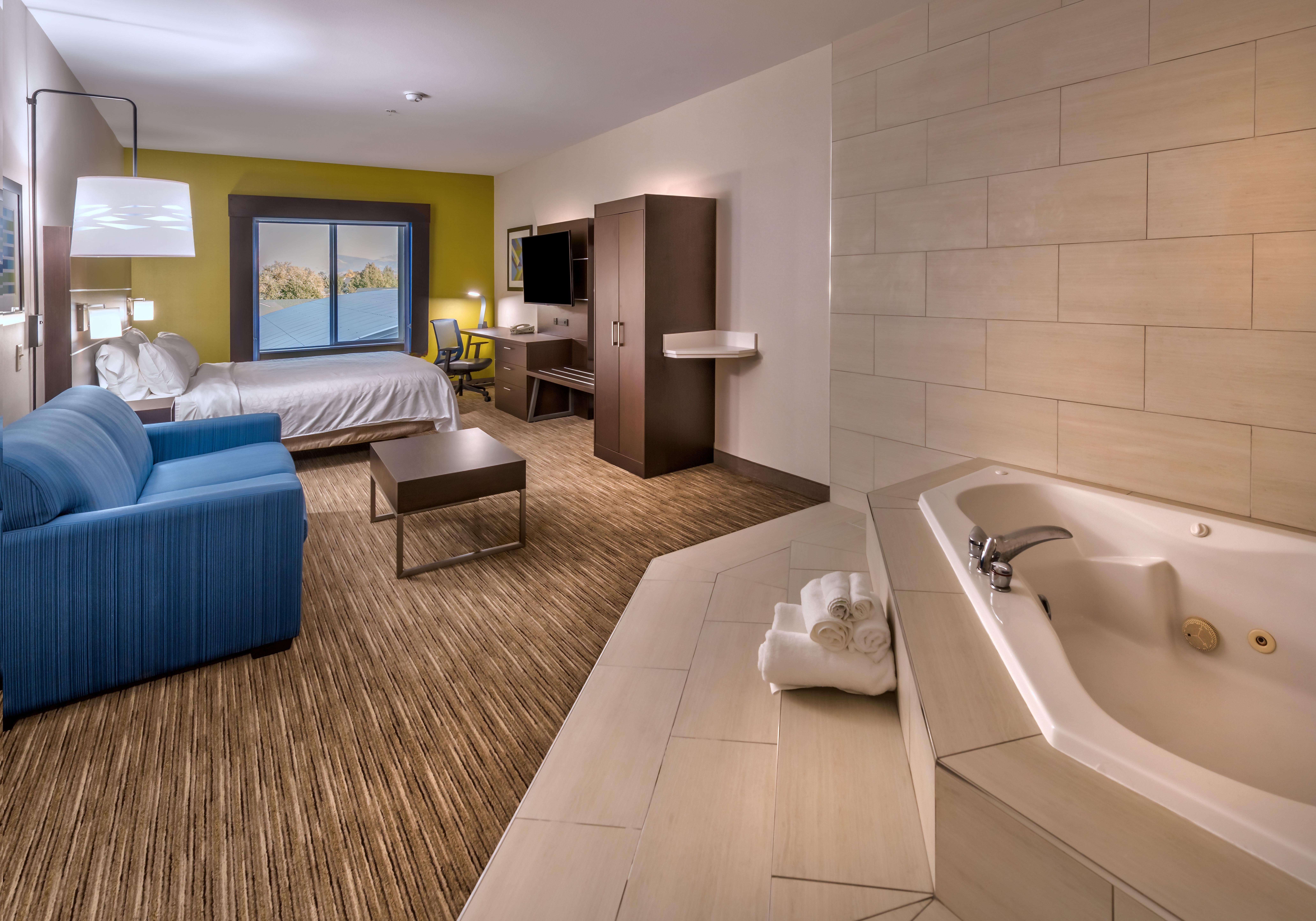 Holiday Inn Express Hotel & Suites Minden By Ihg Exterior foto